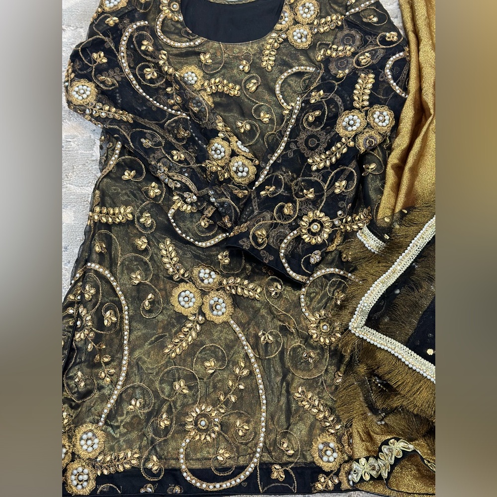 Pakistani / Indian style dress